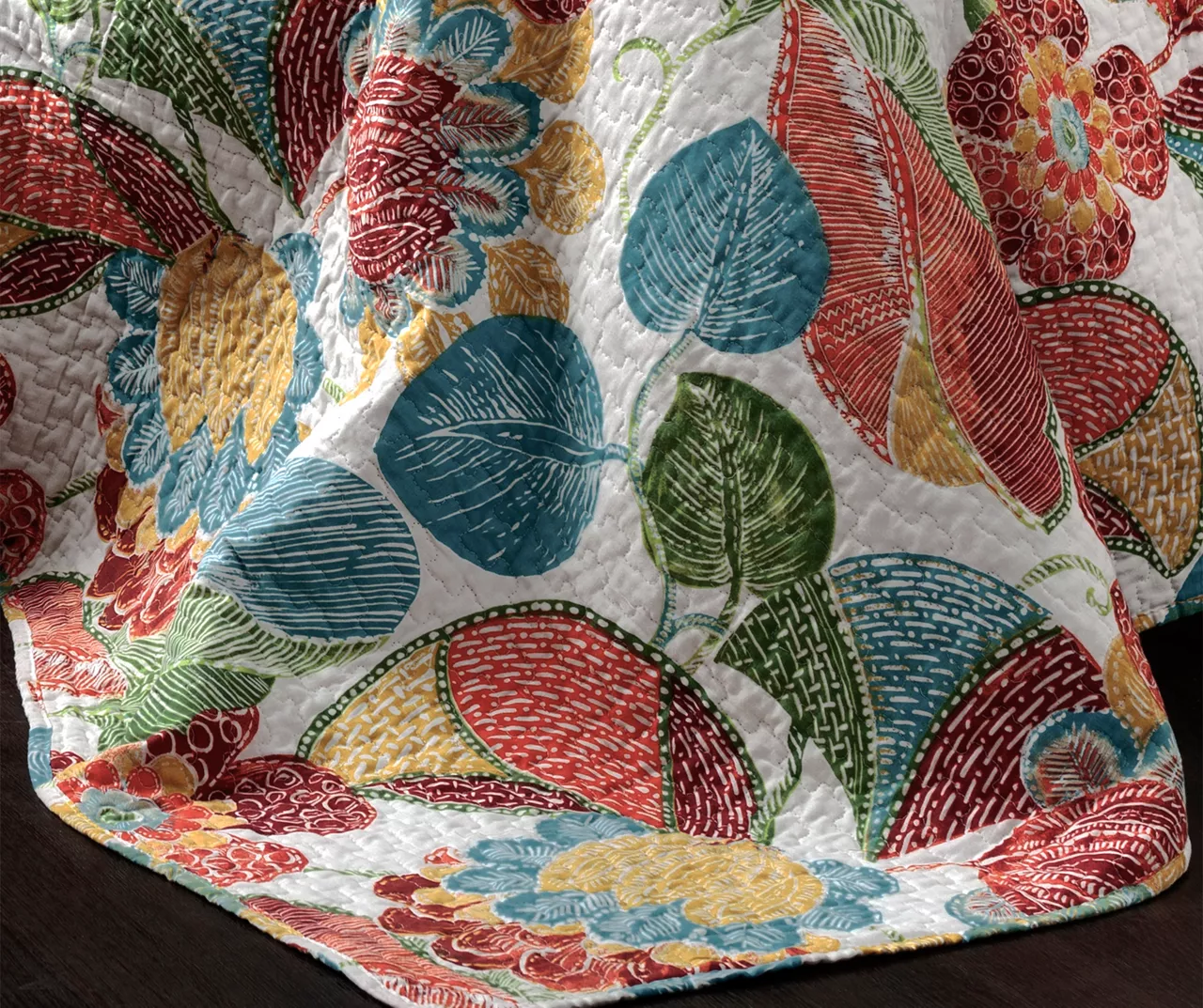 Layla Orange & Teal Floral Full/Queen 3-Piece Quilt Set 4 Layla Orange & Teal Floral Full/Queen 3-Piece Quilt Set - Image 4