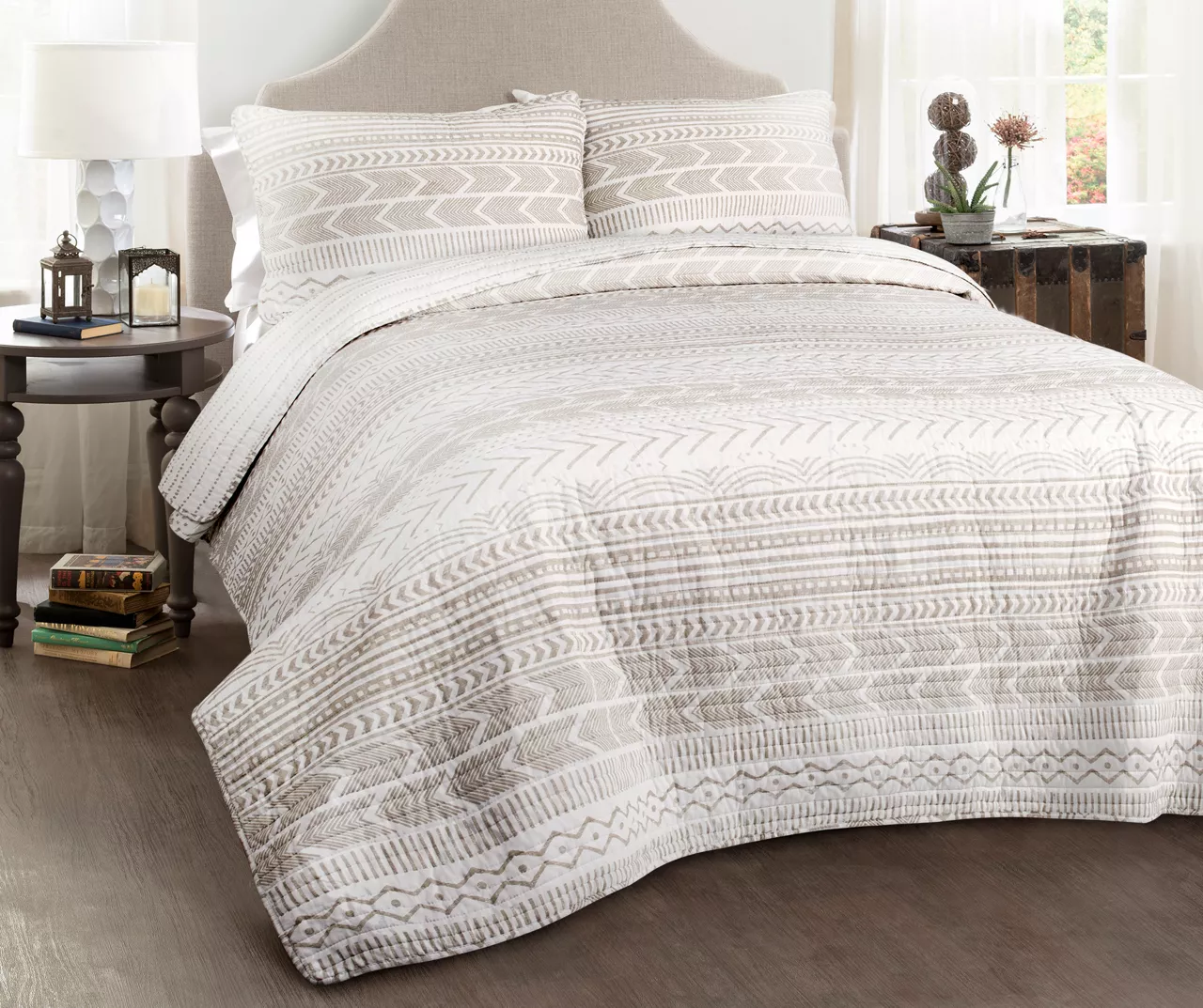 Hygge White & Taupe Geometric Full/Queen 3-Piece Quilt Set 2 Hygge White & Taupe Geometric Full/Queen 3-Piece Quilt Set - Image 2
