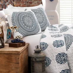 Shaila White & Blue Medallion King 3-Piece Quilt Set -Home Sale Store 810553309 41