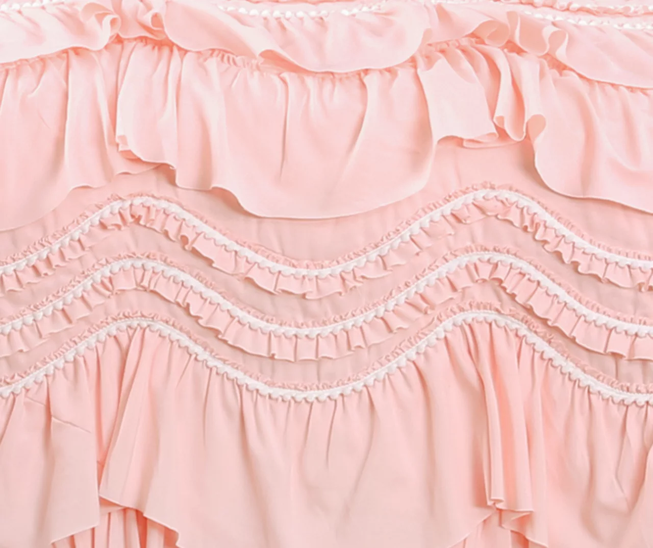 Kemmy Peachy Pink Ruffle Full/Queen 3-Piece Quilt Set 3 Kemmy Peachy Pink Ruffle Full/Queen 3-Piece Quilt Set - Image 3