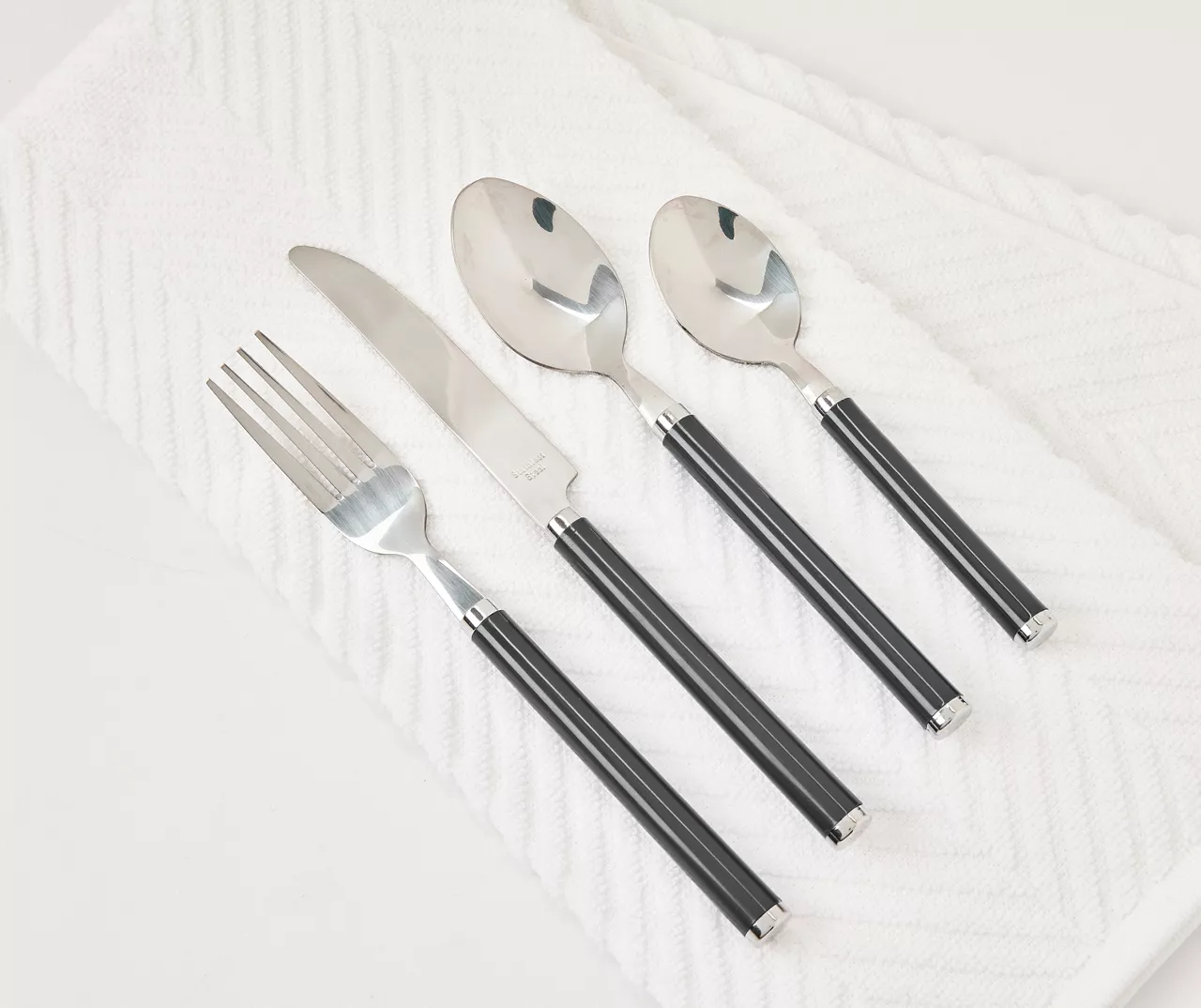 Real Living Black Handle 16-Piece Flatware Set 2 Real Living Black Handle 16-Piece Flatware Set - Image 2