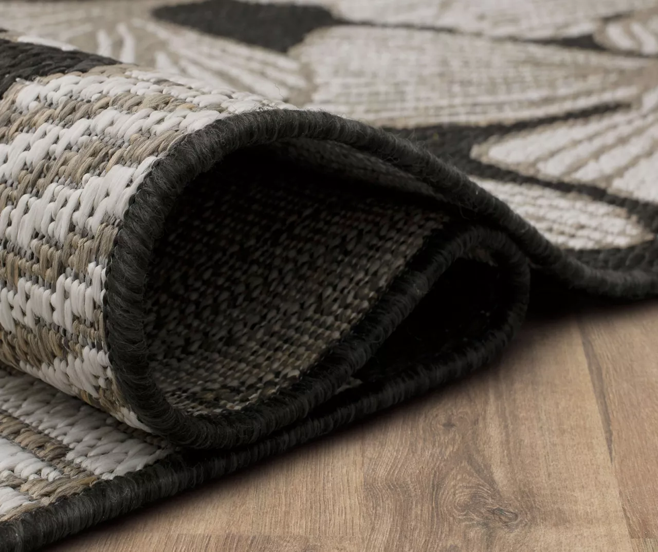 Treasured Garden Dark Gray & White Botanical Outdoor Area Rug, (4' X 5.5') 7 Treasured Garden Dark Gray & White Botanical Outdoor Area Rug, (4' X 5.5') - Image 7